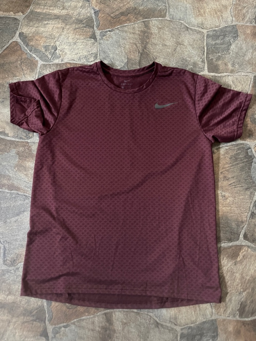Nike Men’s Maroon Performance Dri-FIT Tee, Large